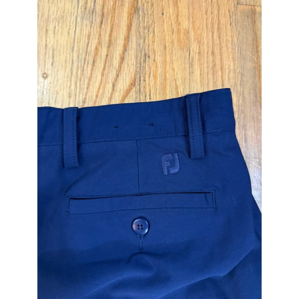 FootJoy FJ Mens 34 Golf Shorts Navy Blue Flat Front Performance Stretch Flaw